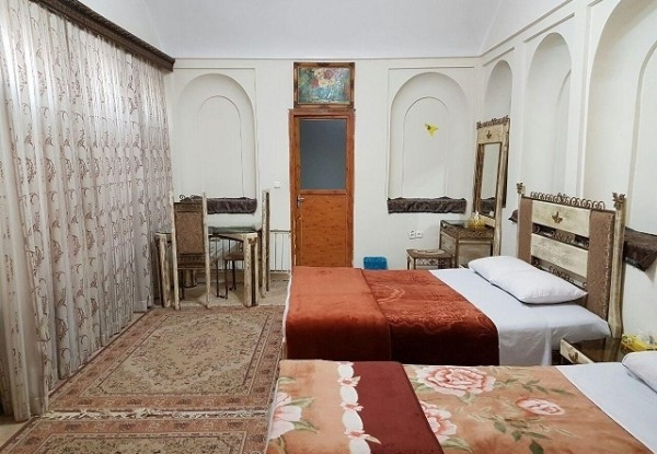 عکس هتل سنتی کهن کاشانه