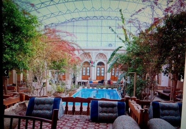 عکس هتل سنتی کهن کاشانه