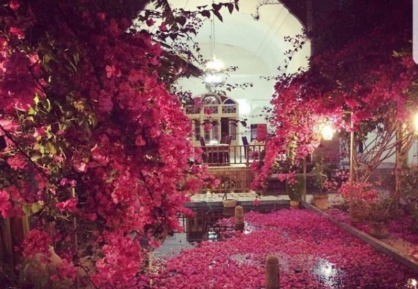 عکس هتل سنتی کهن کاشانه