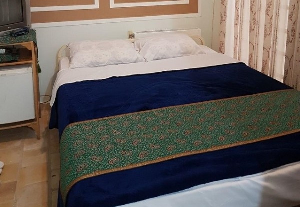 عکس هتل سنتی کهن کاشانه