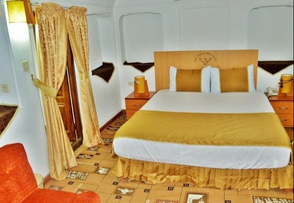 عکس هتل سنتی والی