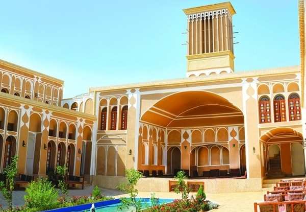 عکس هتل سنتی مظفر