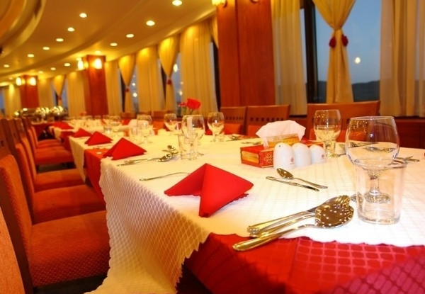 عکس هتل بزرگ