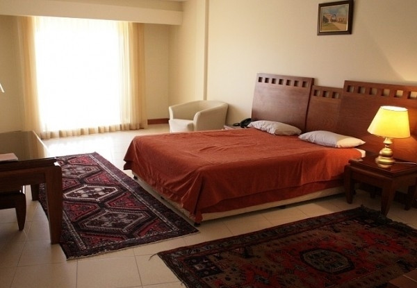 عکس هتل بزرگ