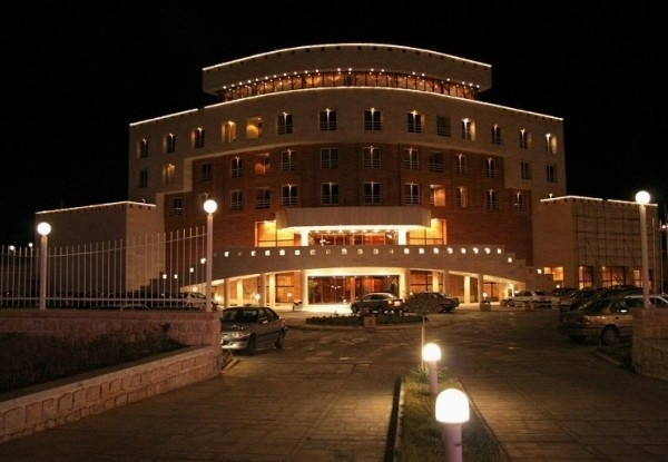 عکس هتل بزرگ